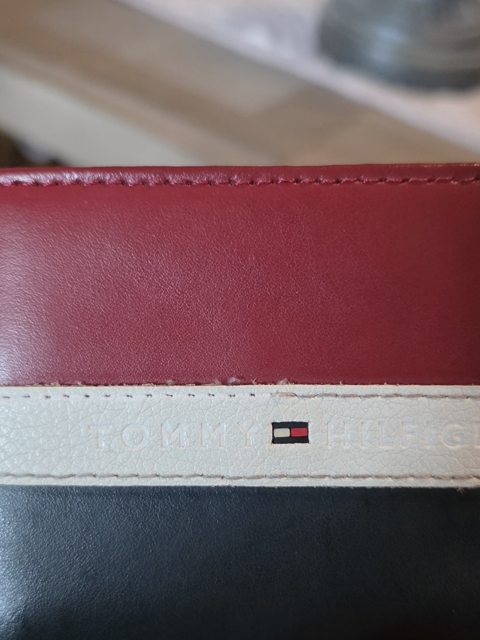 Tommy Hilfiger Red White  Navy Leather Card Holder Wallet